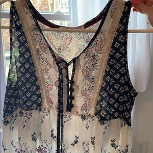 Floral tank